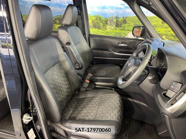Toyota VOXY HYBRID 2022-09 8528175-8