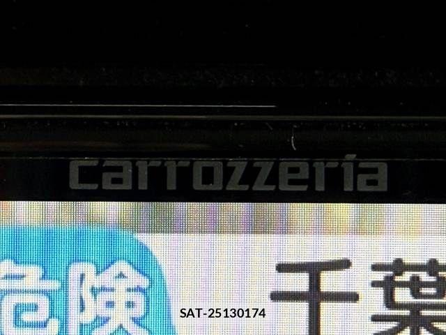 Toyota VOXY HYBRID 2014-04 8528185-28