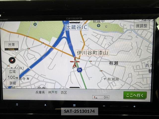 Toyota VOXY HYBRID 2014-04 8528185-4