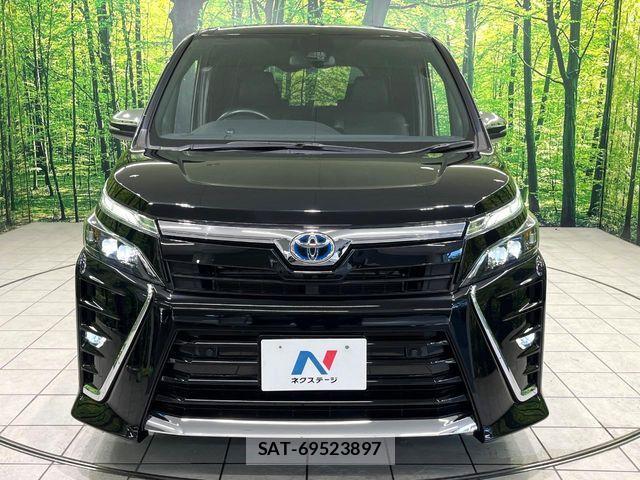 Toyota VOXY HYBRID 2021-12 8564072-14