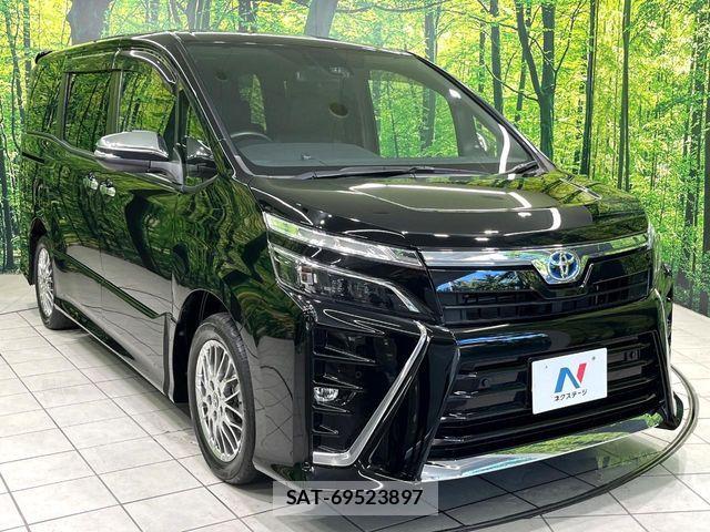 Toyota VOXY HYBRID 2021-12 8564072-16