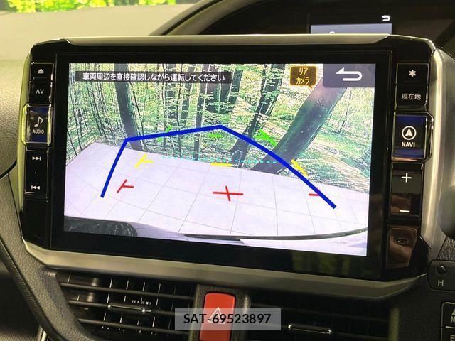 Toyota VOXY HYBRID 2021-12 8564072-3
