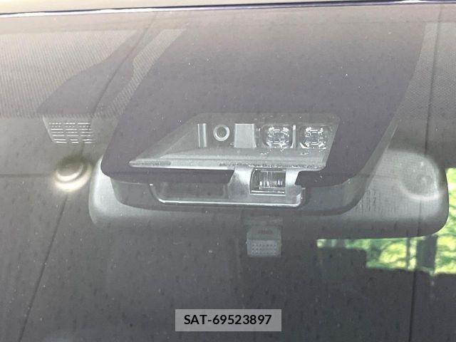 Toyota VOXY HYBRID 2021-12 8564072-5