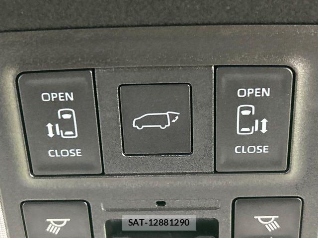 Toyota VOXY HYBRID 2024-12 8564060-6