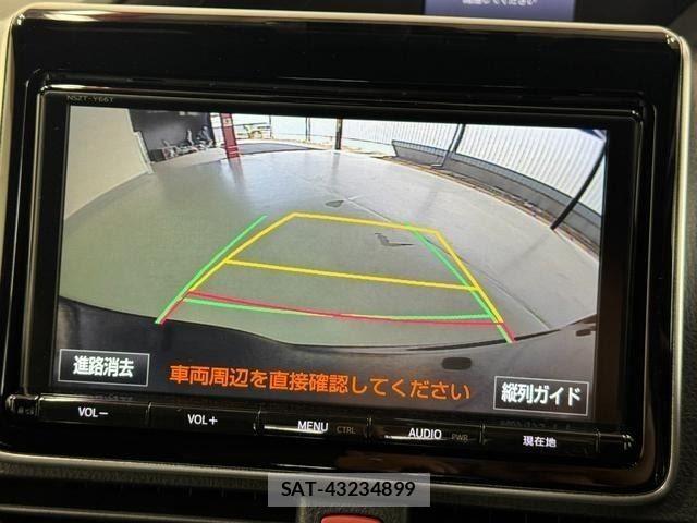 Toyota VOXY HYBRID 2017-08 8564075-15