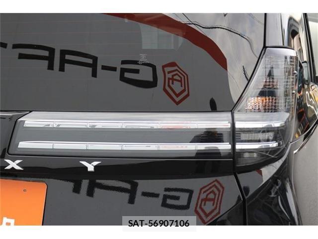 Toyota VOXY HYBRID 2025-07 8564068-12