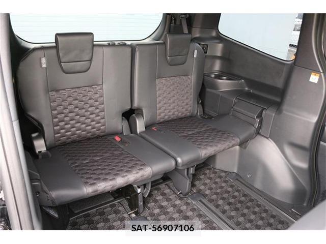 Toyota VOXY HYBRID 2025-07 8564068-16