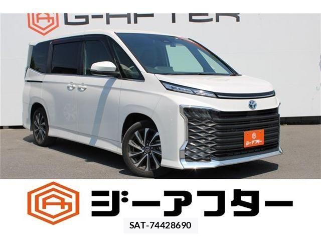 Toyota VOXY HYBRID 2023-06 8564066-0