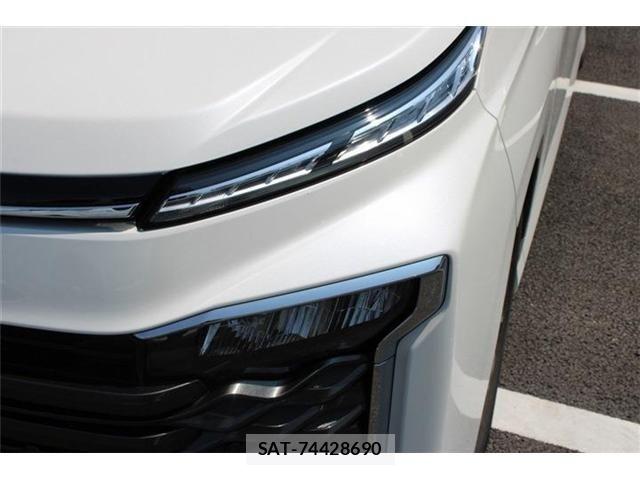 Toyota VOXY HYBRID 2023-06 8564066-14