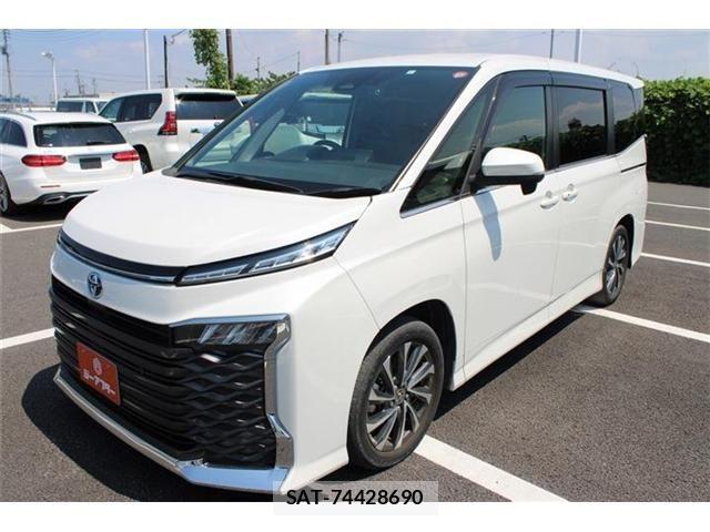 Toyota VOXY HYBRID 2023-06 8564066-4