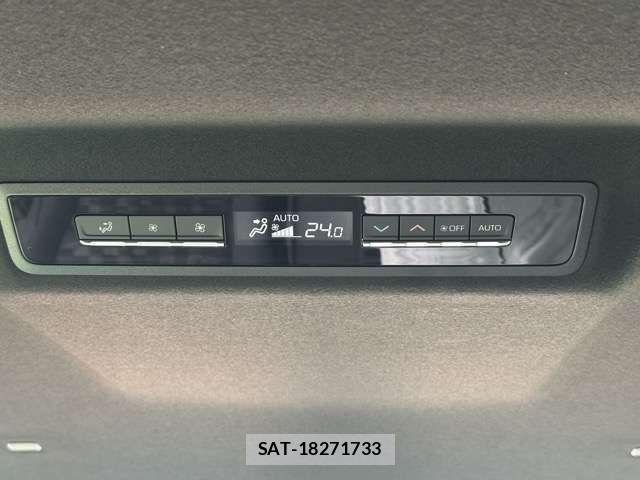 Toyota VOXY HYBRID 2025-09 8564064-11