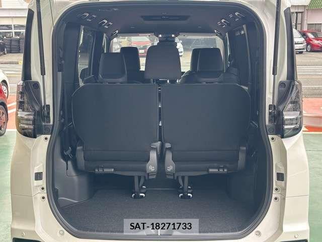 Toyota VOXY HYBRID 2025-09 8564064-13