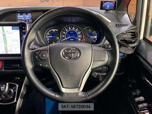 Toyota VOXY HYBRID 2020-02 8564069-11