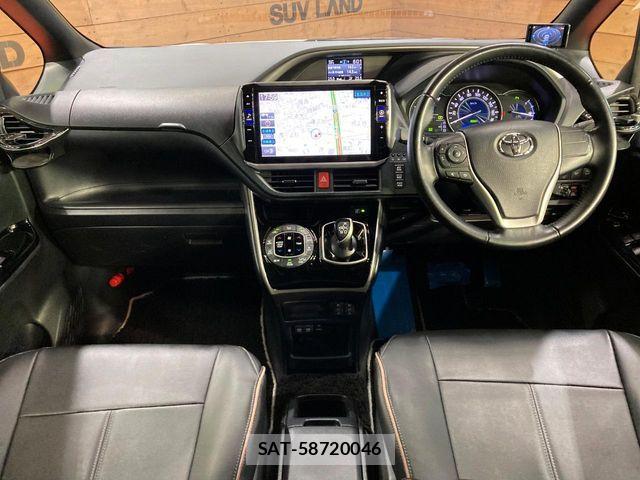 Toyota VOXY HYBRID 2020-02 8564069-1