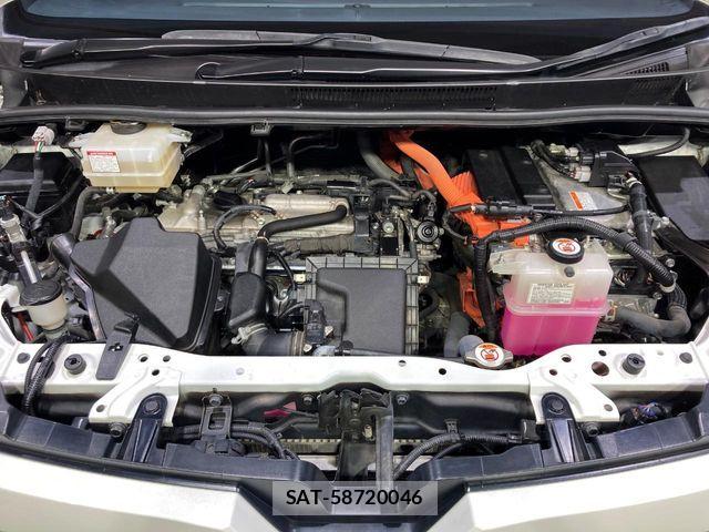 Toyota VOXY HYBRID 2020-02 8564069-19