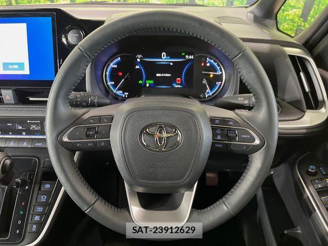 Toyota VOXY HYBRID 2025-01 8564061-10