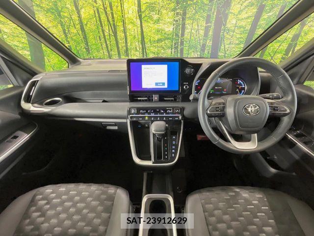 Toyota VOXY HYBRID 2025-01 8564061-1
