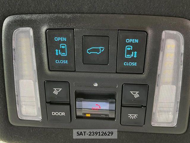 Toyota VOXY HYBRID 2025-01 8564061-5