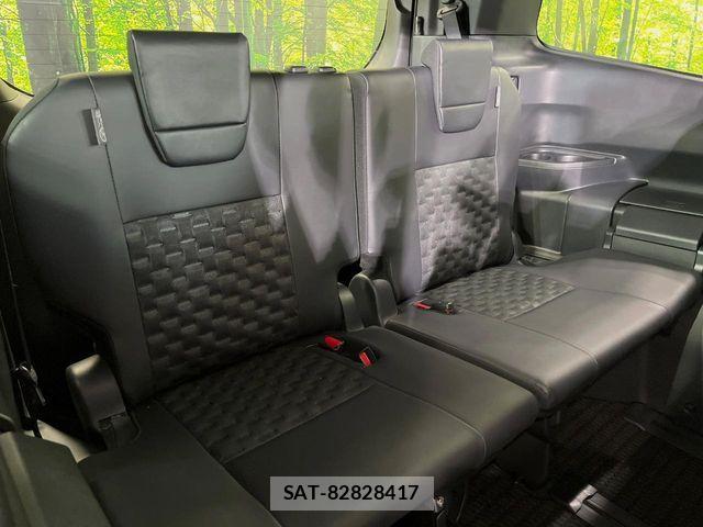 Toyota VOXY HYBRID 2026-02 8564062-9