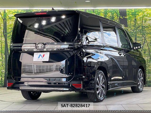 Toyota VOXY HYBRID 2026-02 8564062-16