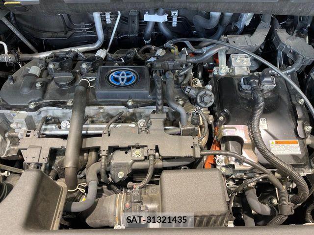 Toyota VOXY HYBRID 2024-04 8564065-17