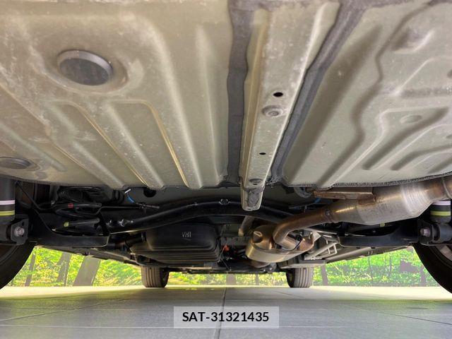 Toyota VOXY HYBRID 2024-04 8564065-18
