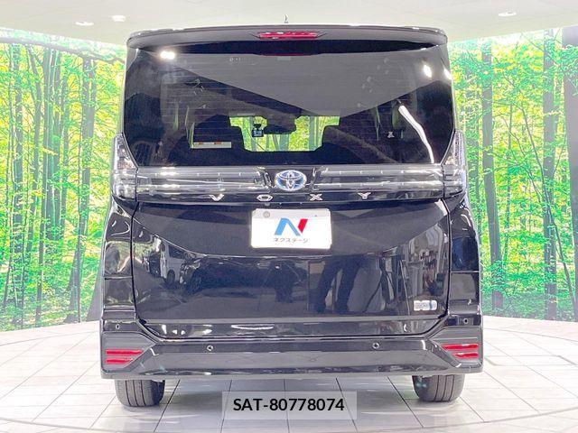 Toyota VOXY HYBRID 2023-07 8564071-15