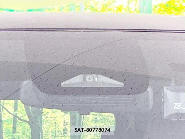Toyota VOXY HYBRID 2023-07 8564071-5