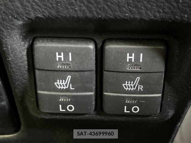 Toyota VOXY HYBRID 2020-03 8564073-14