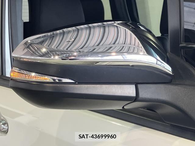 Toyota VOXY HYBRID 2020-03 8564073-5