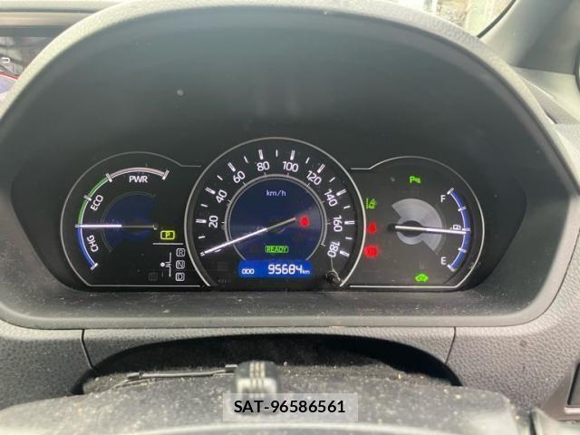 Toyota VOXY HYBRID 2019-02 8564074-13