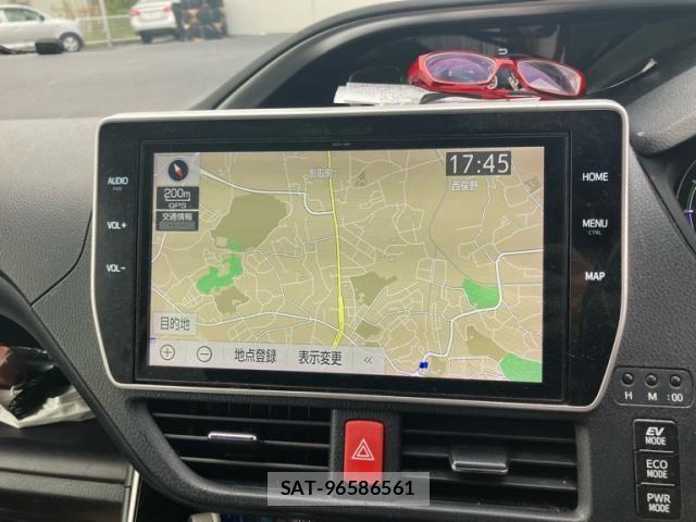 Toyota VOXY HYBRID 2019-02 8564074-14
