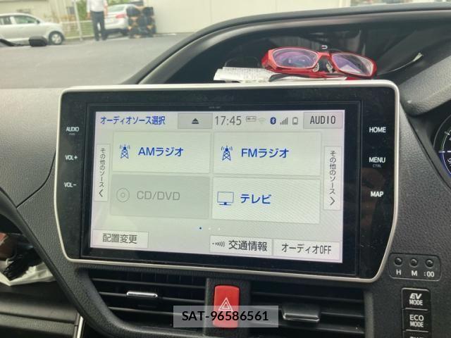 Toyota VOXY HYBRID 2019-02 8564074-16