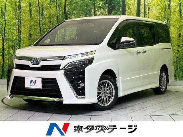 Toyota VOXY HYBRID 2021-11 8564070-0