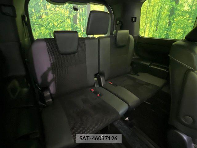 Toyota VOXY HYBRID 2021-11 8564070-9