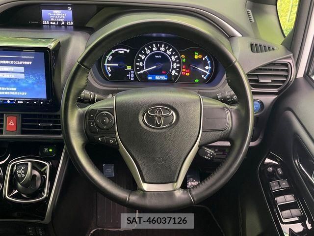 Toyota VOXY HYBRID 2021-11 8564070-11