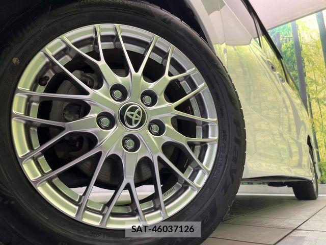 Toyota VOXY HYBRID 2021-11 8564070-13