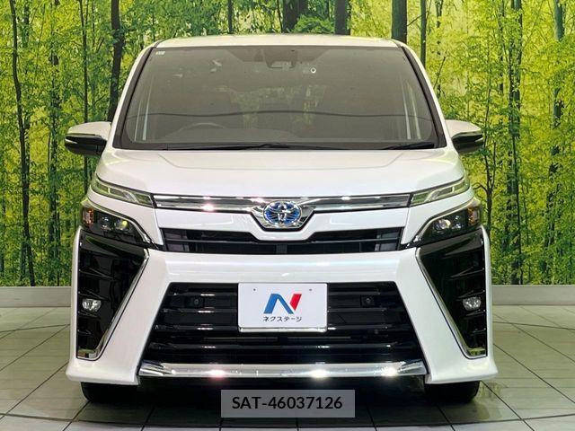 Toyota VOXY HYBRID 2021-11 8564070-14