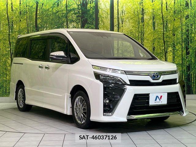 Toyota VOXY HYBRID 2021-11 8564070-16