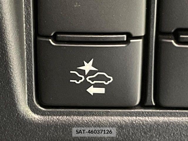 Toyota VOXY HYBRID 2021-11 8564070-4