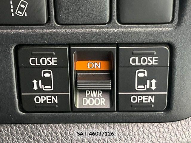 Toyota VOXY HYBRID 2021-11 8564070-6