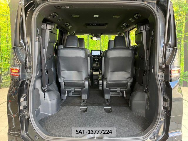 Toyota VOXY HYBRID 2022-09 8564067-10