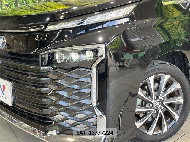 Toyota VOXY HYBRID 2022-09 8564067-12