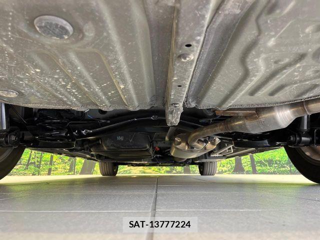 Toyota VOXY HYBRID 2022-09 8564067-18