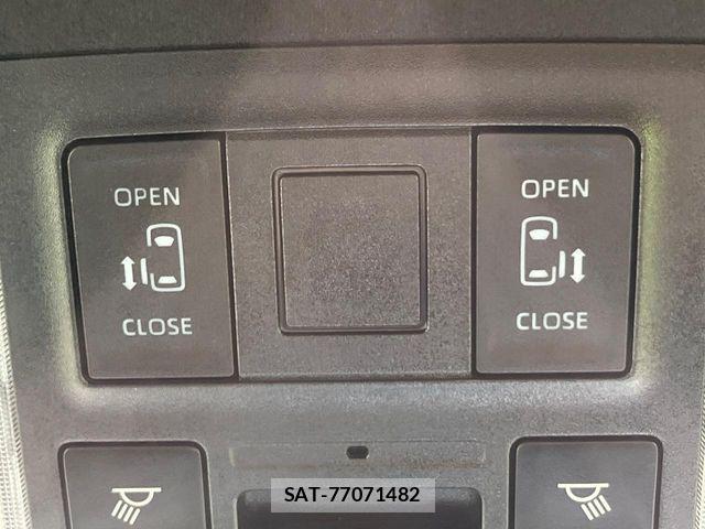 Toyota VOXY HYBRID 2023-05 8564063-2