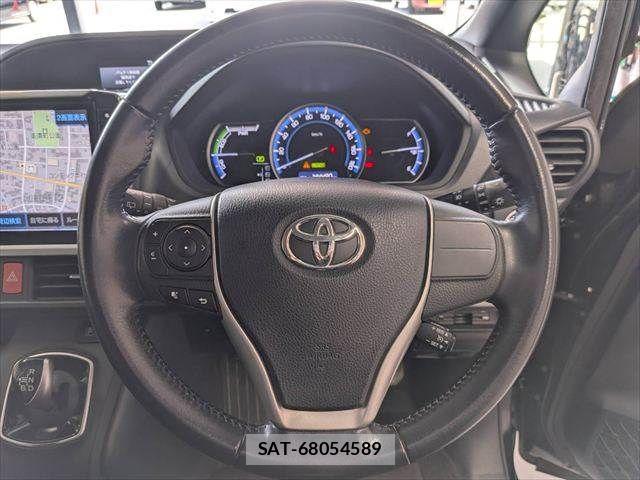 Toyota VOXY HYBRID 2014-09 8564077-11