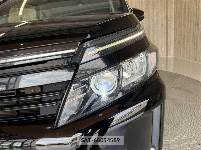 Toyota VOXY HYBRID 2014-09 8564077-12