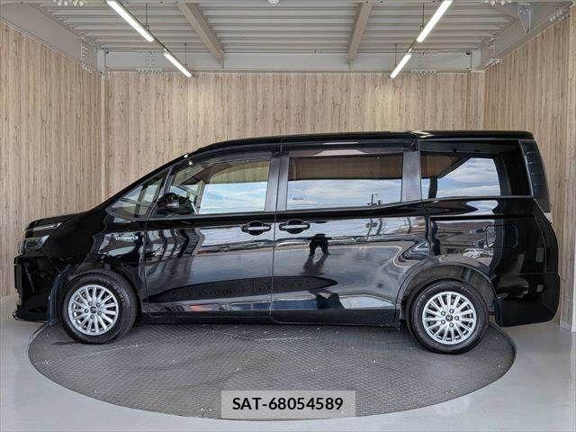 Toyota VOXY HYBRID 2014-09 8564077-21