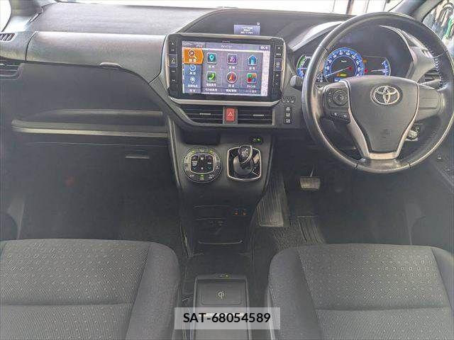 Toyota VOXY HYBRID 2014-09 8564077-2