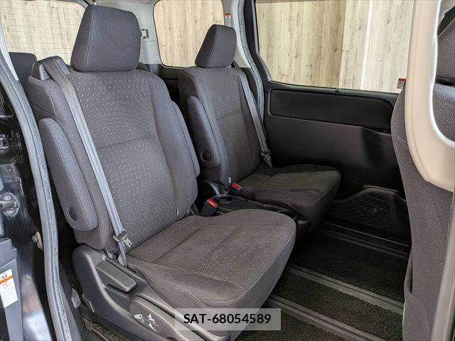 Toyota VOXY HYBRID 2014-09 8564077-8